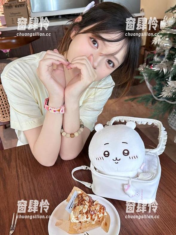 在zztt10.ccm上免费领取黑料，居然还能躺着吃瓜！