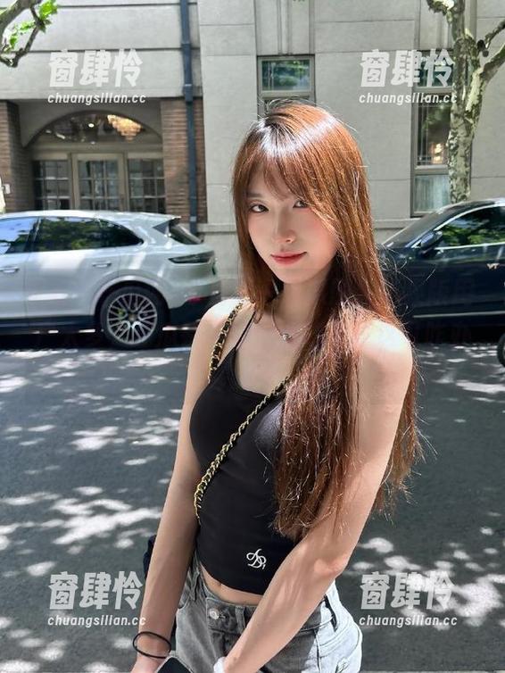 今日五一吃瓜网，苹果版用户太多，连瓜都不敢慢慢吃了，这可咋办？